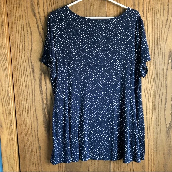 Torrid super soft knits polka dot blouse size 2X - Picture 2 of 5